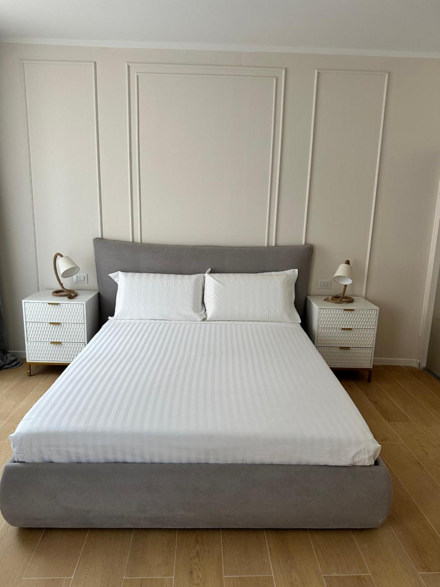 Luna Luxury Suite Bergamo Bagian luar foto