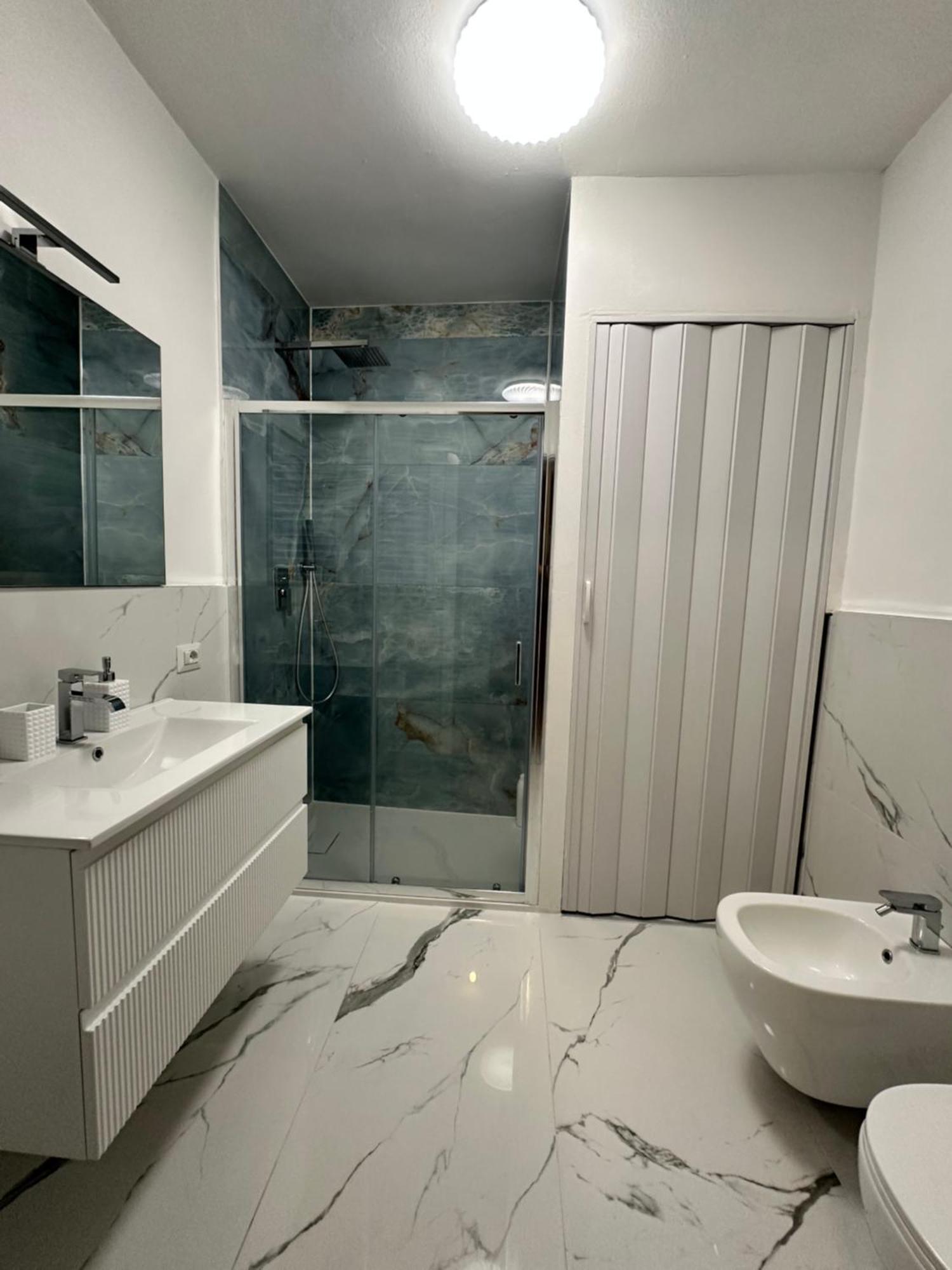 Luna Luxury Suite Bergamo Bagian luar foto