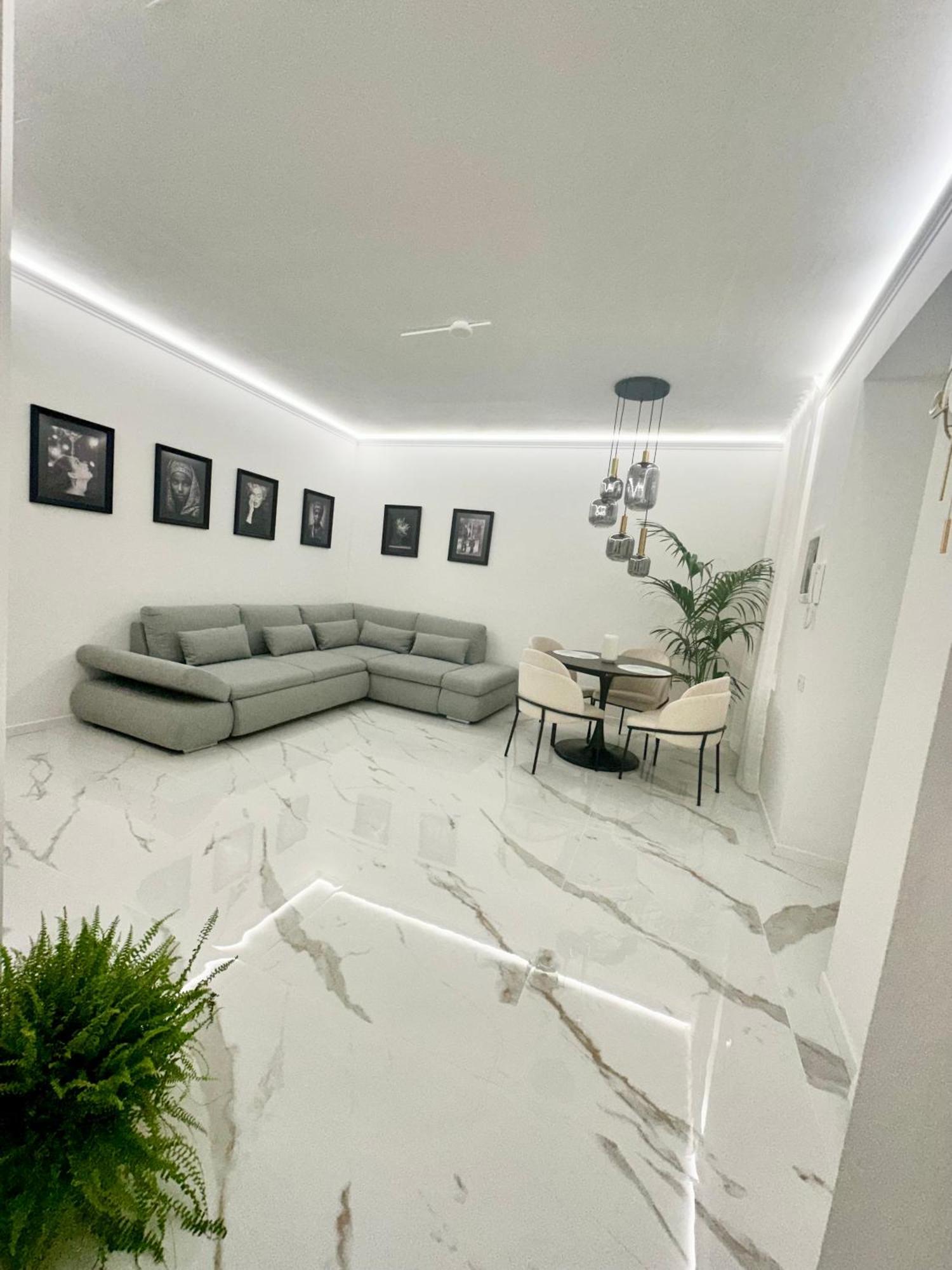 Luna Luxury Suite Bergamo Bagian luar foto