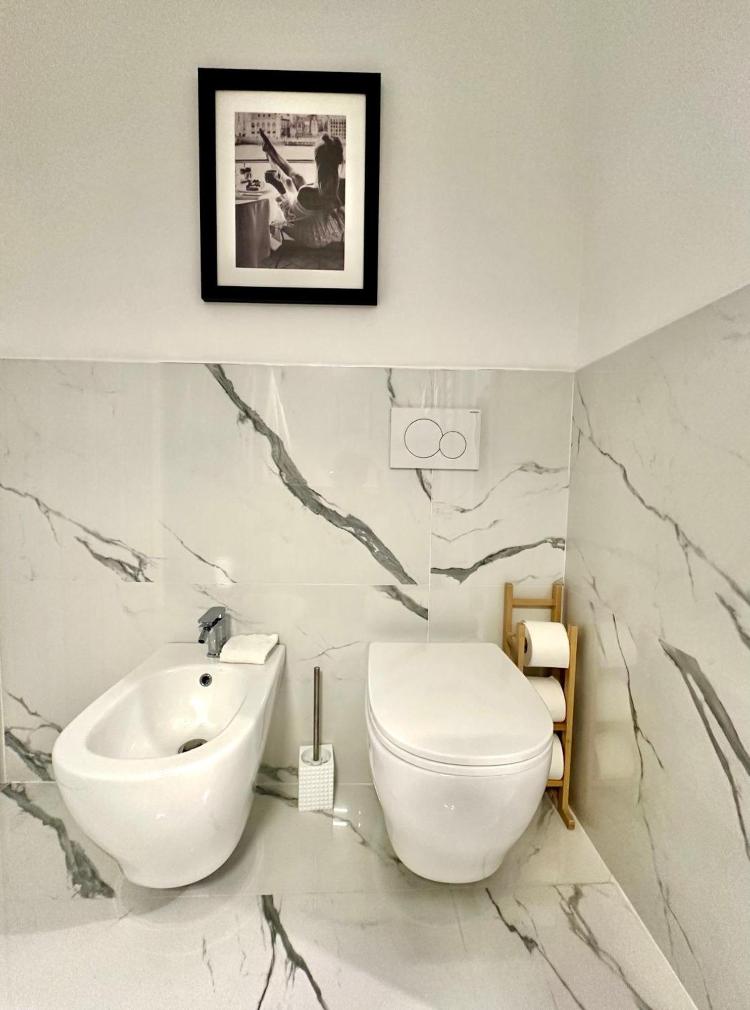 Luna Luxury Suite Bergamo Bagian luar foto