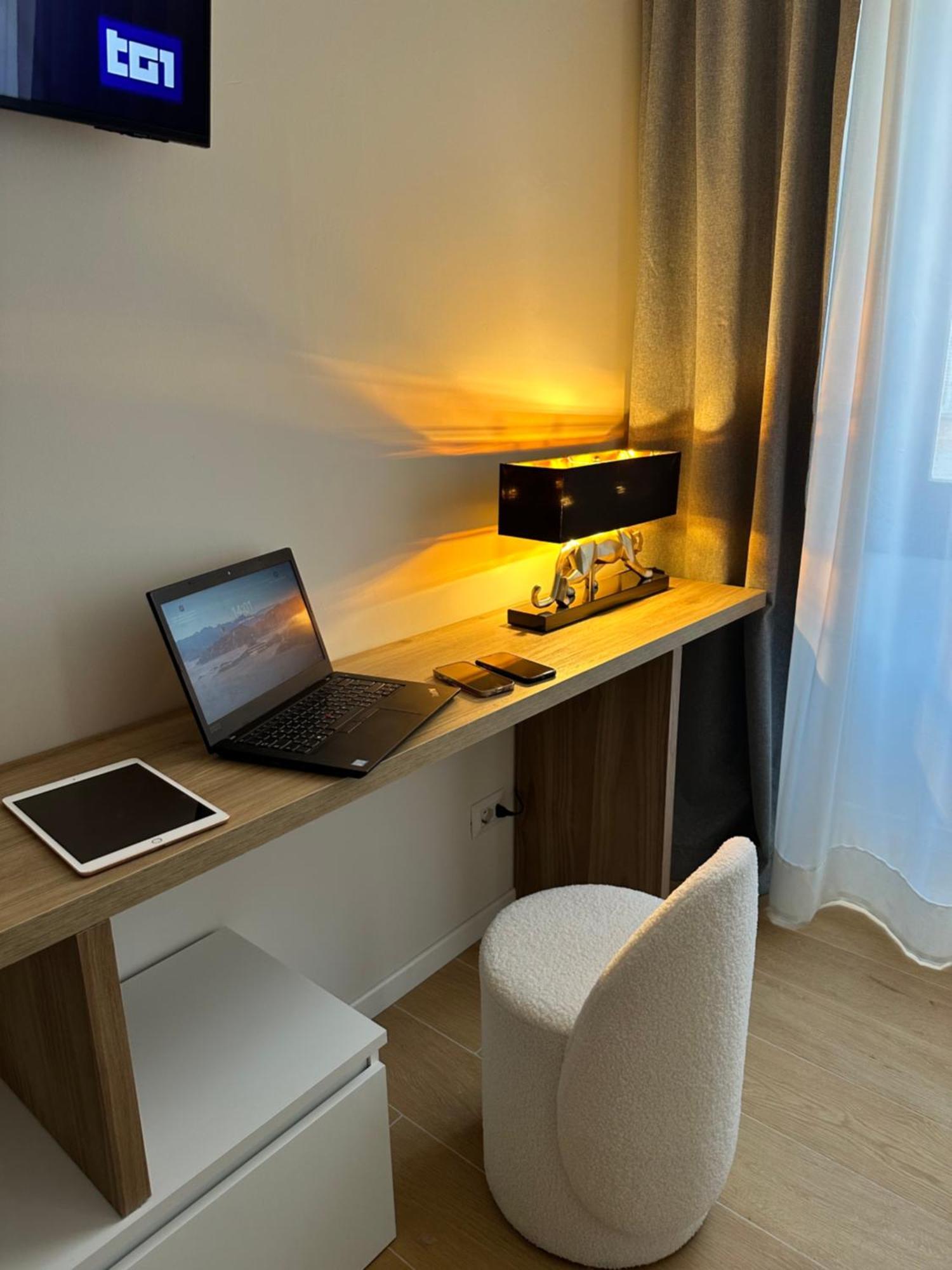Luna Luxury Suite Bergamo Bagian luar foto